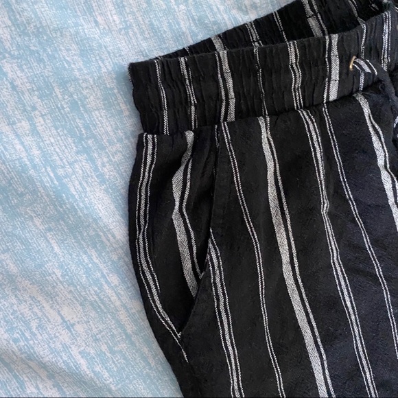 Printed Cuffed Drawstring Pants - Picture 4 of 9